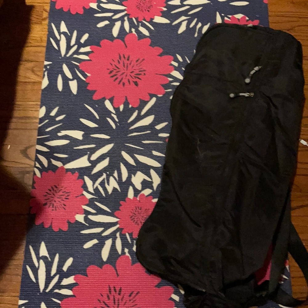 Floral yoga mat and bag